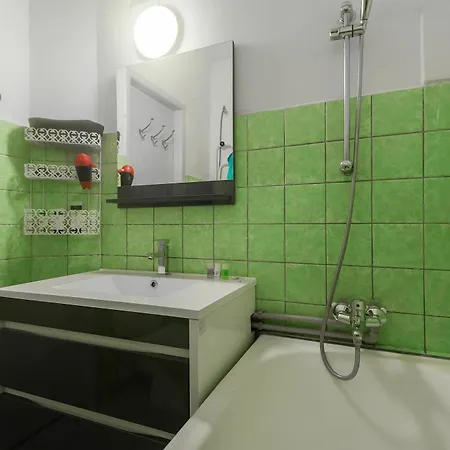 Na Zborenci 10 Apartment *