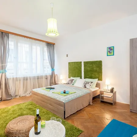 Na Zborenci 10 * Prague