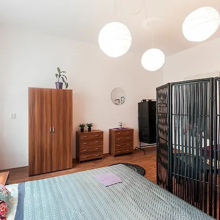 Apartment Na Zborenci 10 *