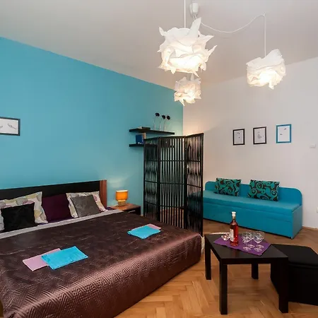 Na Zborenci 10 Apartment
