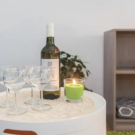 Apartment Na Zborenci 10 *