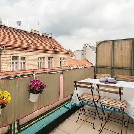 Na Zborenci 10 Prague