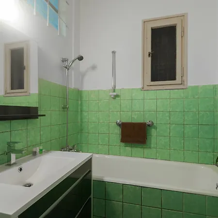 Na Zborenci 10 Apartment *