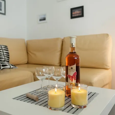 Apartment Na Zborenci 10 Prague